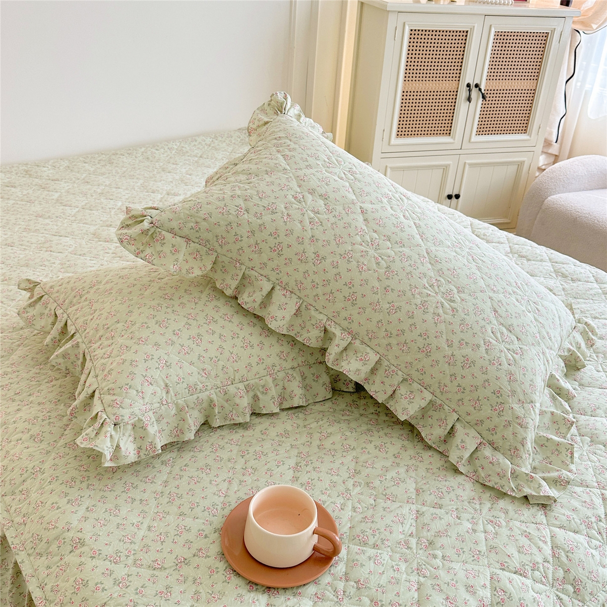 91家纺网 家纺一手货源 找家纺 十个点家纺 2025新款加厚磨毛木棉床裙三件套-绫罗系列 格桑花