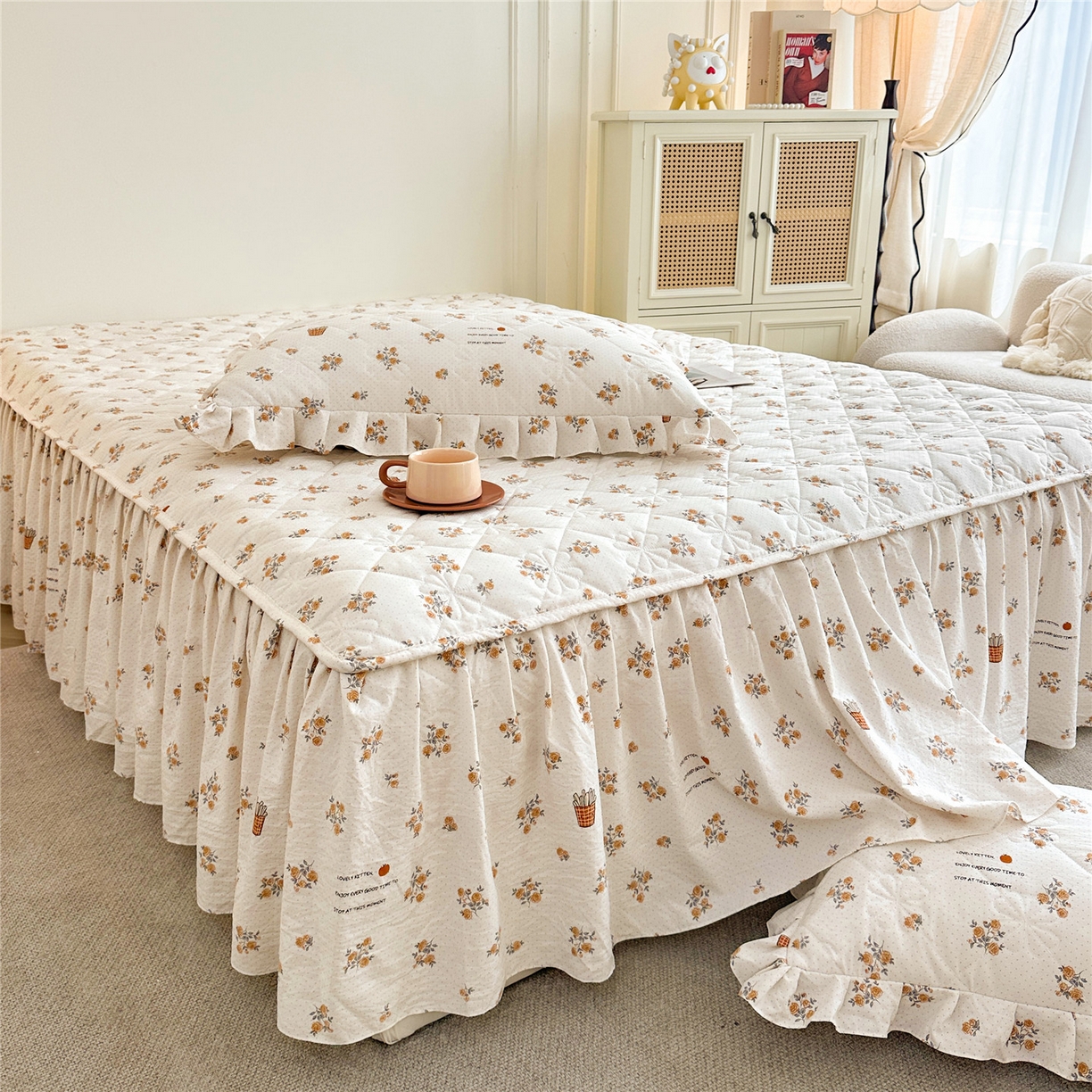 91家纺网 家纺一手货源 找家纺 十个点家纺 2025新款加厚磨毛木棉床裙三件套-绫罗系列 木棉花