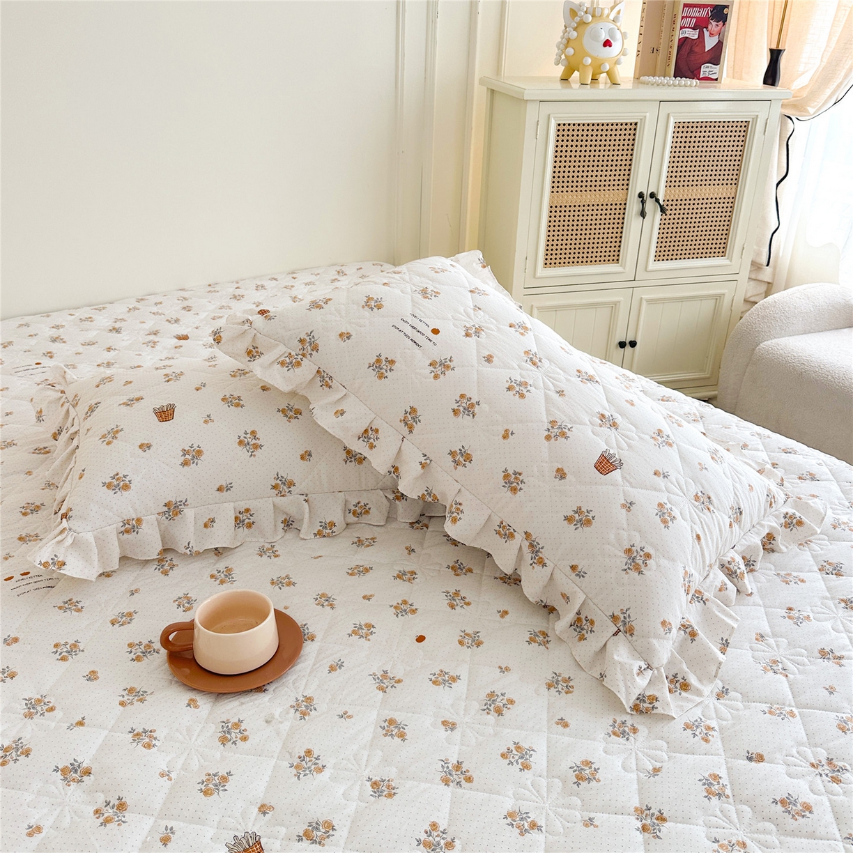 91家纺网 家纺一手货源 找家纺 十个点家纺 2025新款加厚磨毛木棉床裙三件套-绫罗系列 木棉花