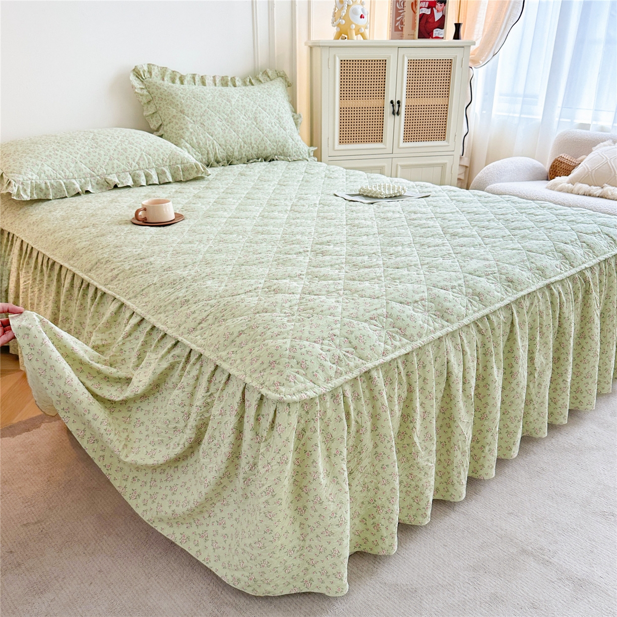 91家纺网 家纺一手货源 找家纺 十个点家纺 2025新款加厚磨毛木棉床裙三件套-绫罗系列 格桑花