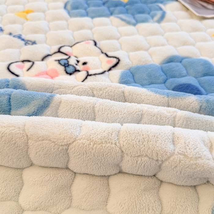 91家纺网 家纺一手货源 找家纺 喜居 2025新款高克重印花牛奶绒夹棉床褥床垫子褥子床护垫 元气喵