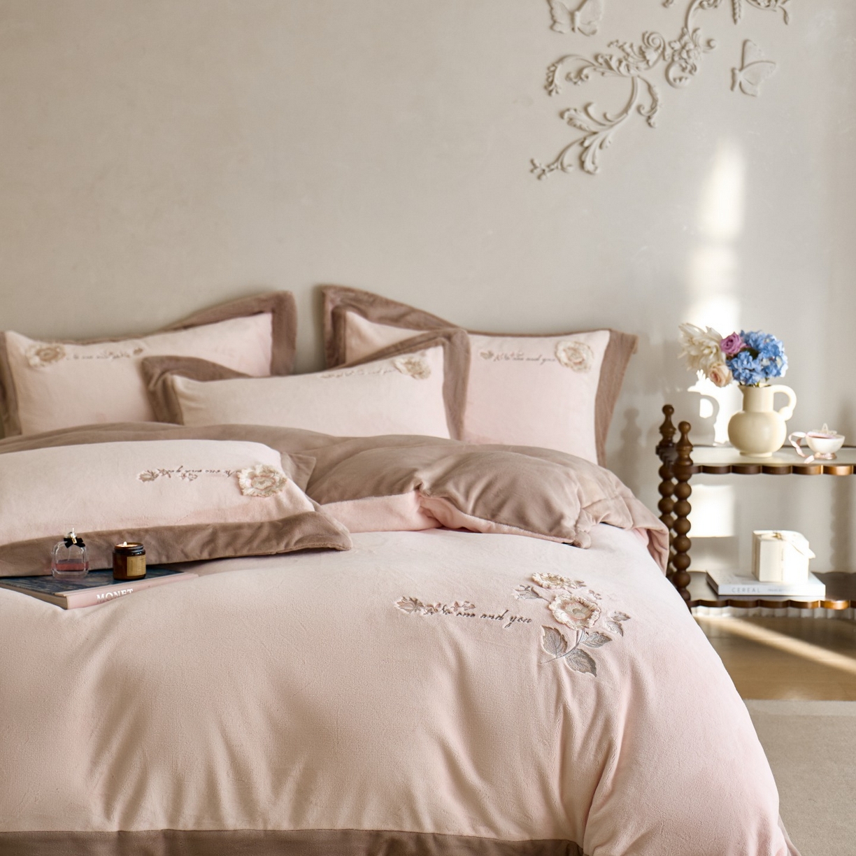 91家纺网 家纺一手货源 找家纺 （总）蓝梦 2025新款270g全消光牛奶绒四件套-甜心奶泡