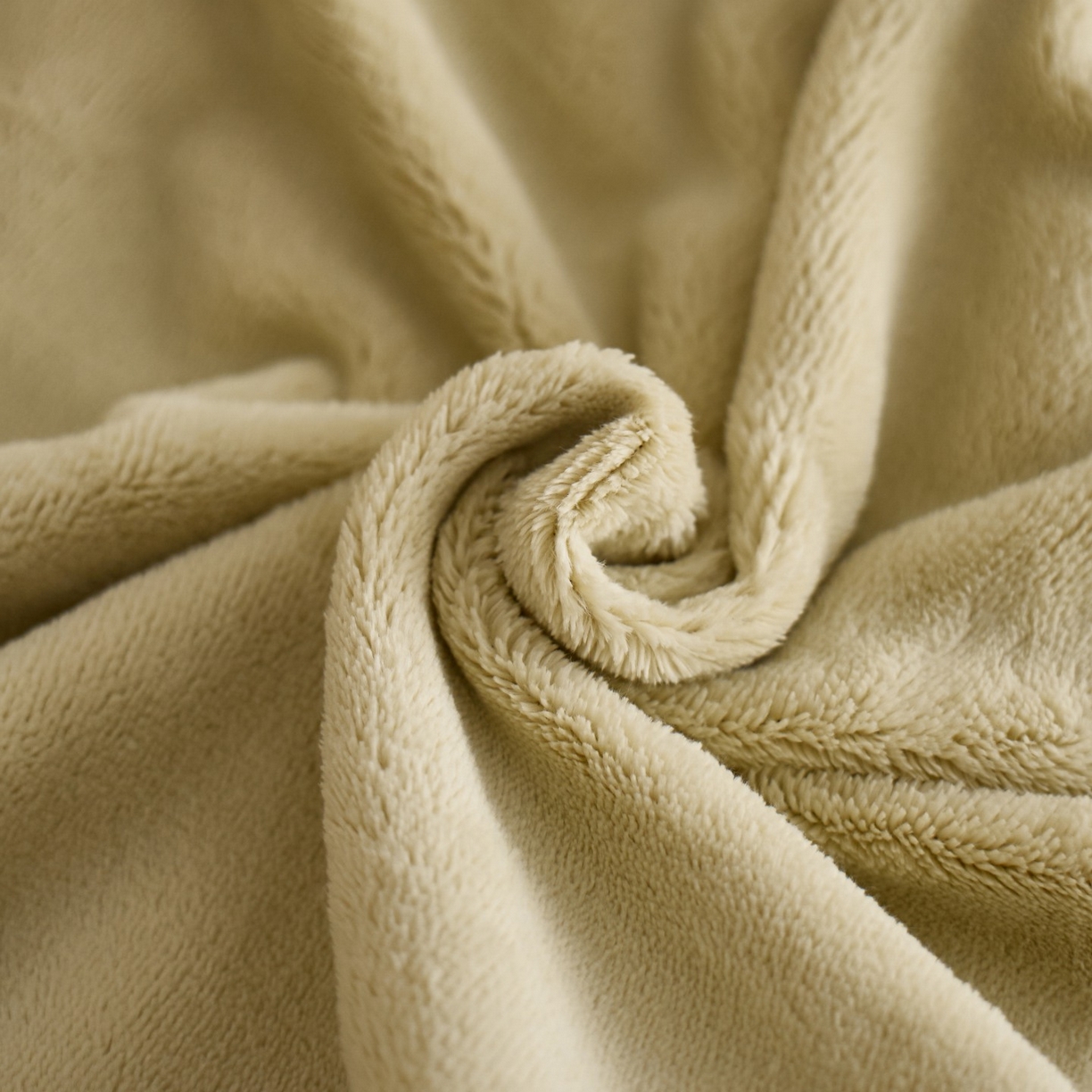 91家纺网 家纺一手货源 找家纺 蓝梦 2025新款270g全消光牛奶绒四件套-甜心奶泡 甜心奶泡-浅绿