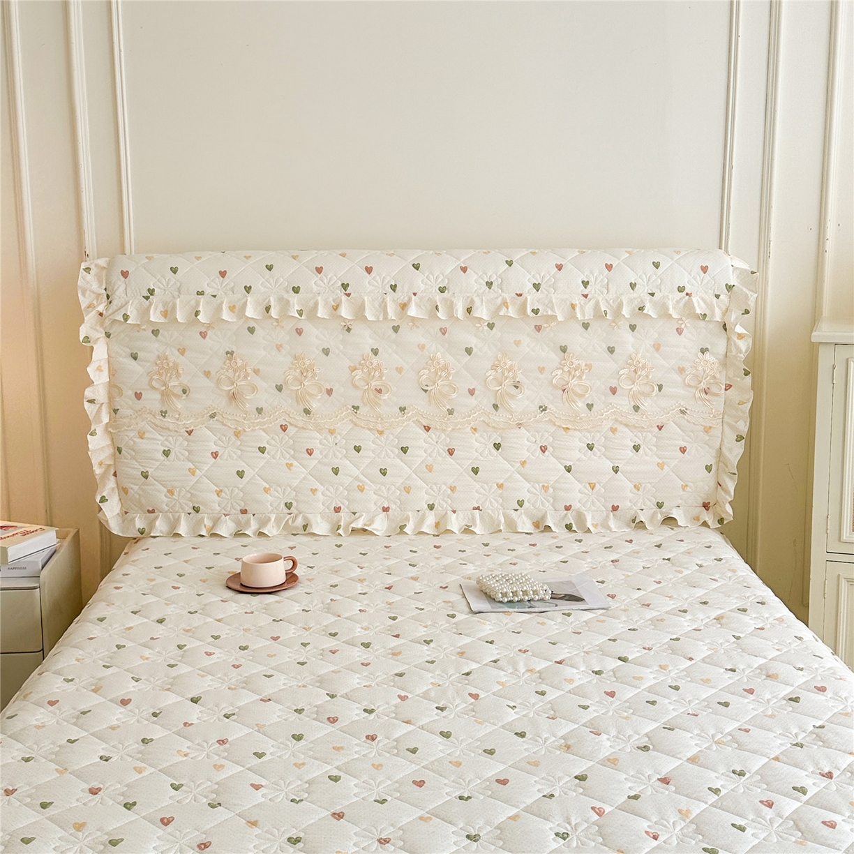 91家纺网 家纺一手货源 找家纺 （总）十个点家纺 2025新款公主风夹棉床头罩-绫罗系列