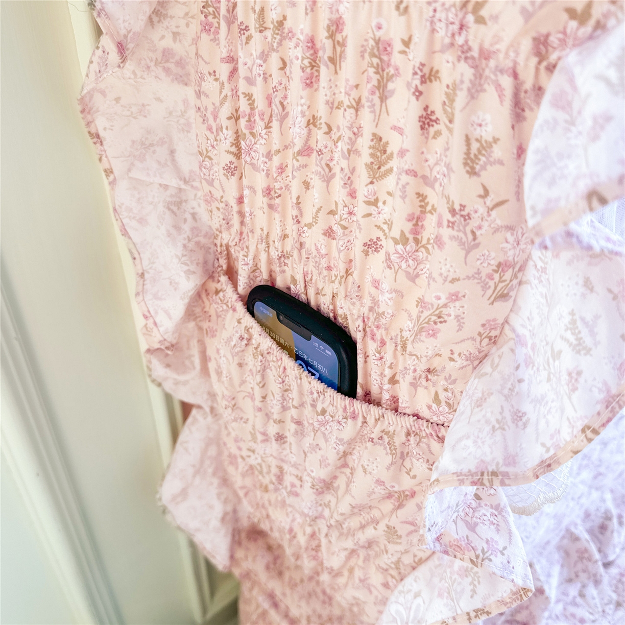 91家纺网 家纺一手货源 找家纺 十个点家纺 2025新款公主风夹棉床头罩-绫罗系列 蝴蝶兔