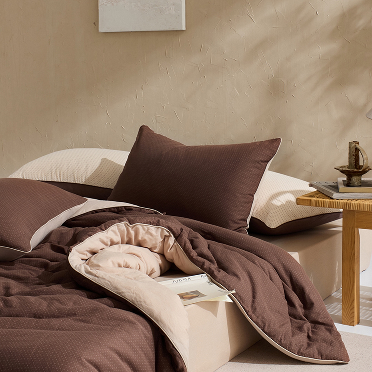 91家纺网 家纺一手货源 找家纺 LADYCOCO可可家居 2025新款针织+梭织被子（春秋被、冬被）被子被芯 双层纱被子咖色