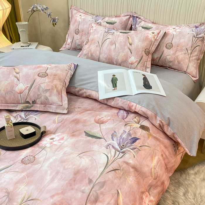 91家纺网 家纺一手货源 找家纺 红日子纺织品 2025新款A类全棉磨毛数码印花四件套 慕情