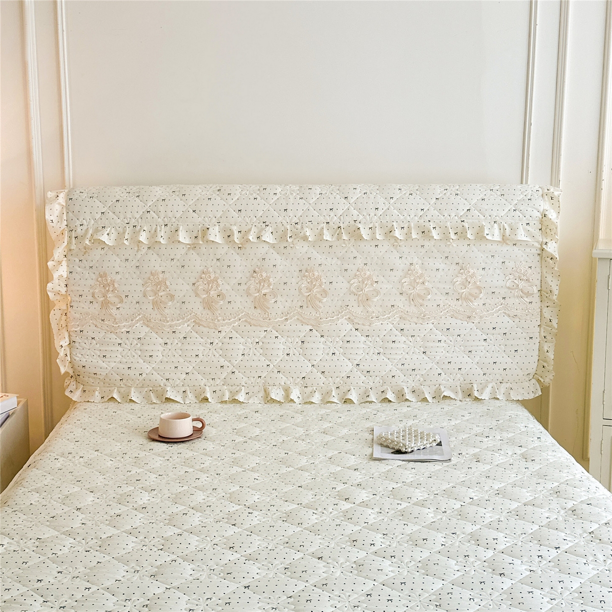 十个点家纺 2025新款公主风夹棉床头罩-绫罗系列 同心结