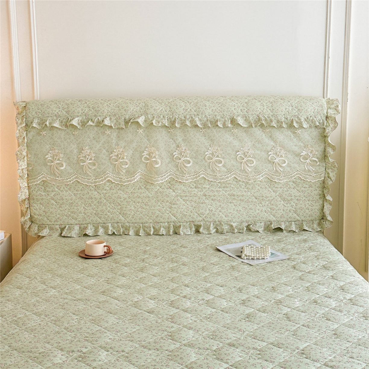 十个点家纺 2025新款公主风夹棉床头罩-绫罗系列 格桑花