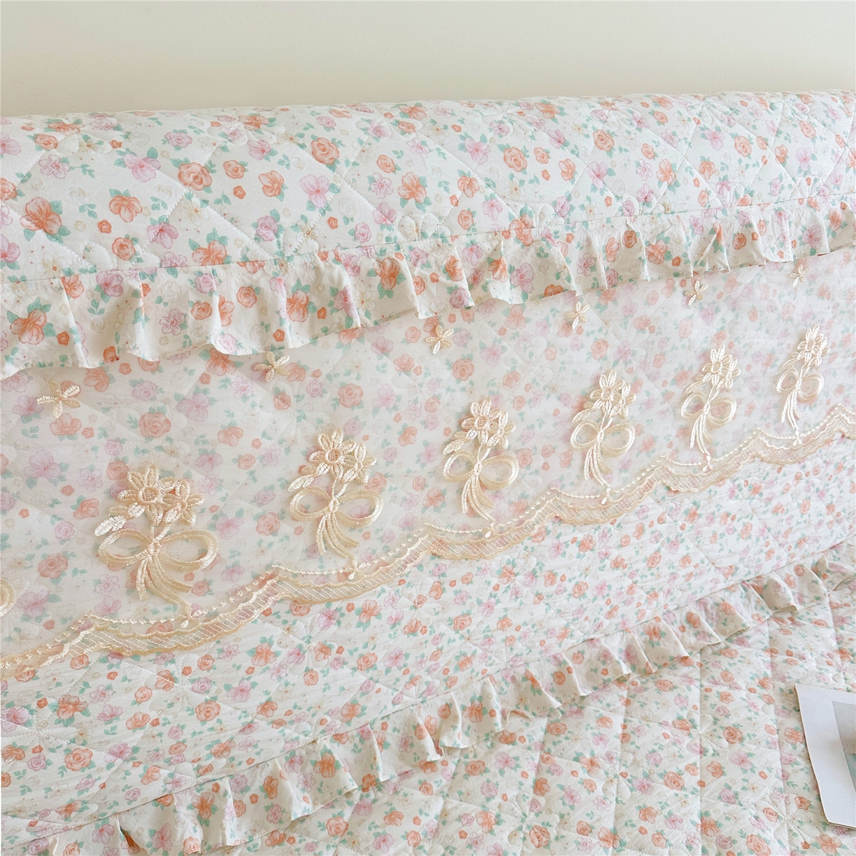 91家纺网 家纺一手货源 找家纺 十个点家纺 2025新款公主风夹棉床头罩-绫罗系列 花千骨