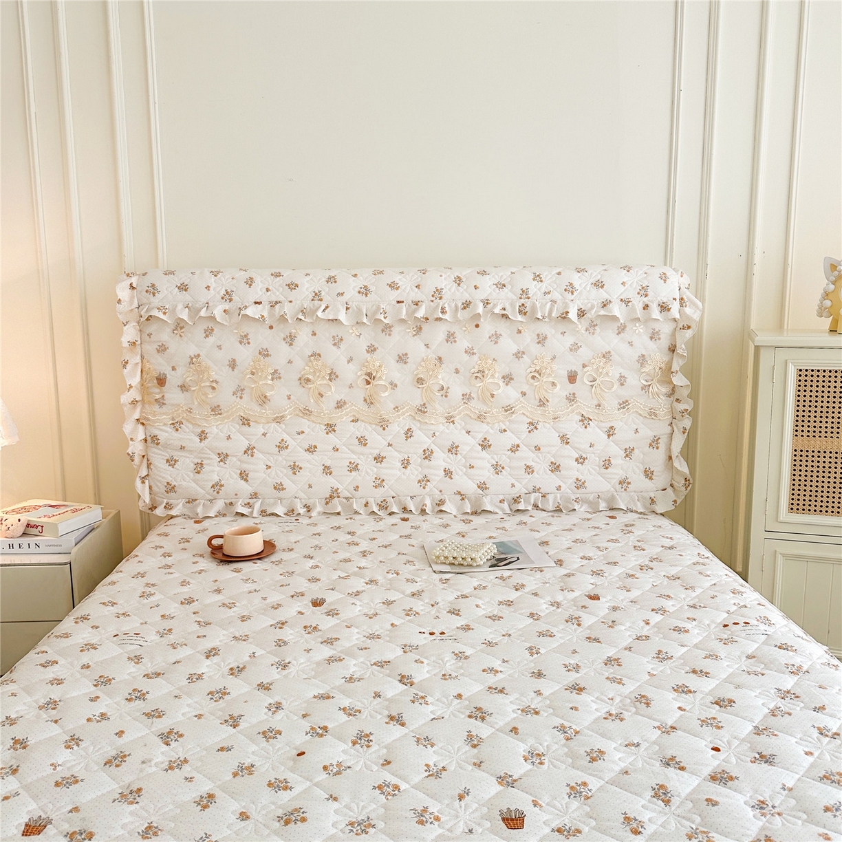 十个点家纺 2025新款公主风夹棉床头罩-绫罗系列 木棉花