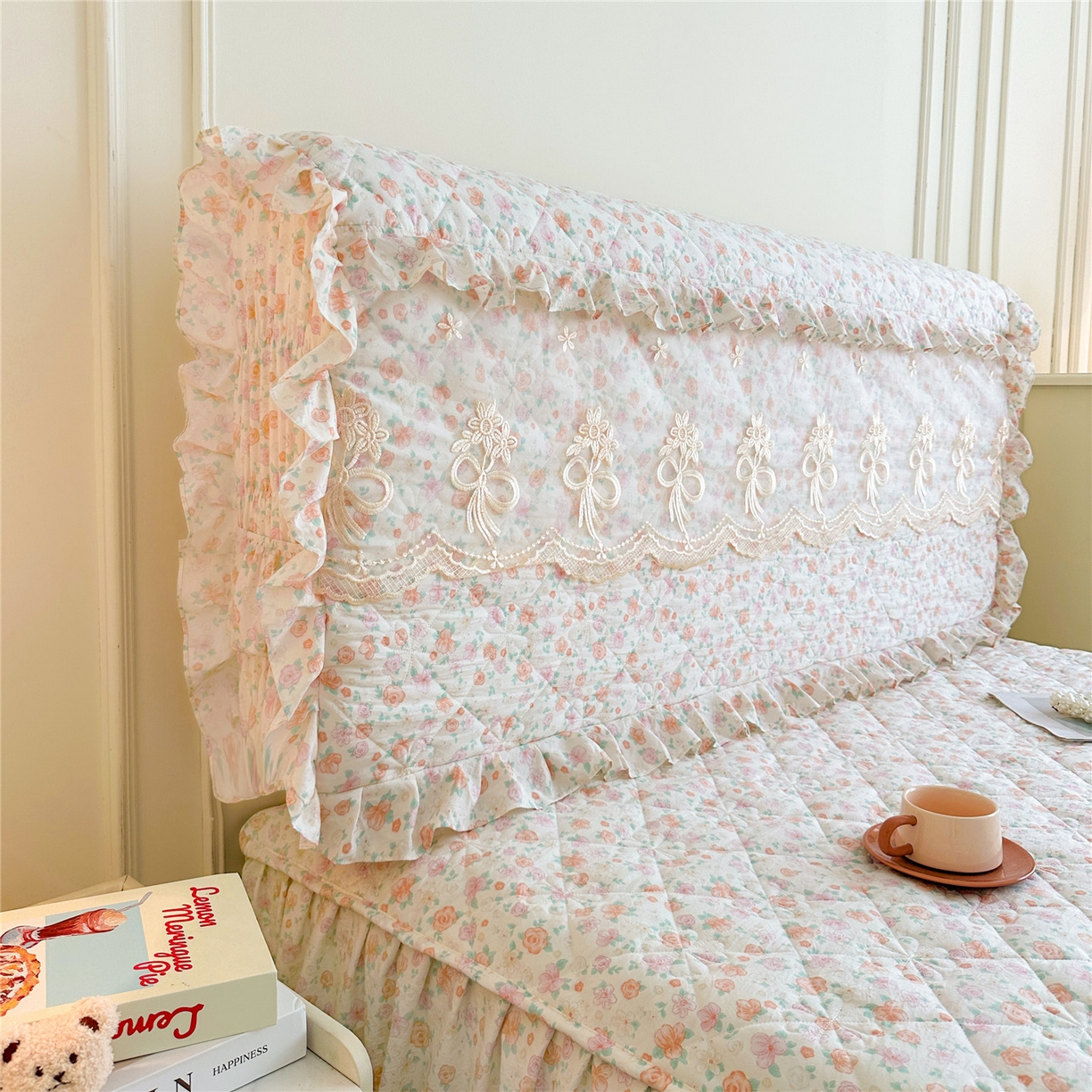 91家纺网 家纺一手货源 找家纺 十个点家纺 2025新款公主风夹棉床头罩-绫罗系列 花千骨