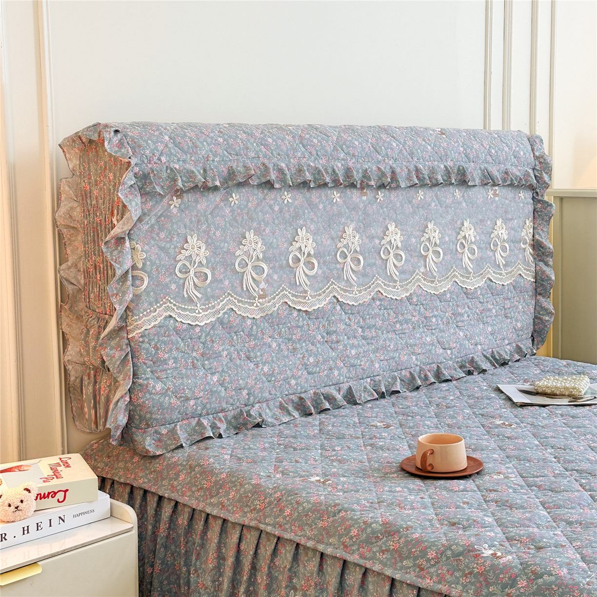 91家纺网 家纺一手货源 找家纺 十个点家纺 2025新款公主风夹棉床头罩-绫罗系列 米兰