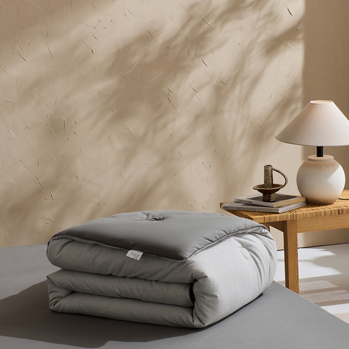 91家纺网 家纺一手货源 找家纺 LADYCOCO可可家居 2025新款针织+梭织被子（春秋被、冬被）被子被芯 星羽皱被子格子灰色