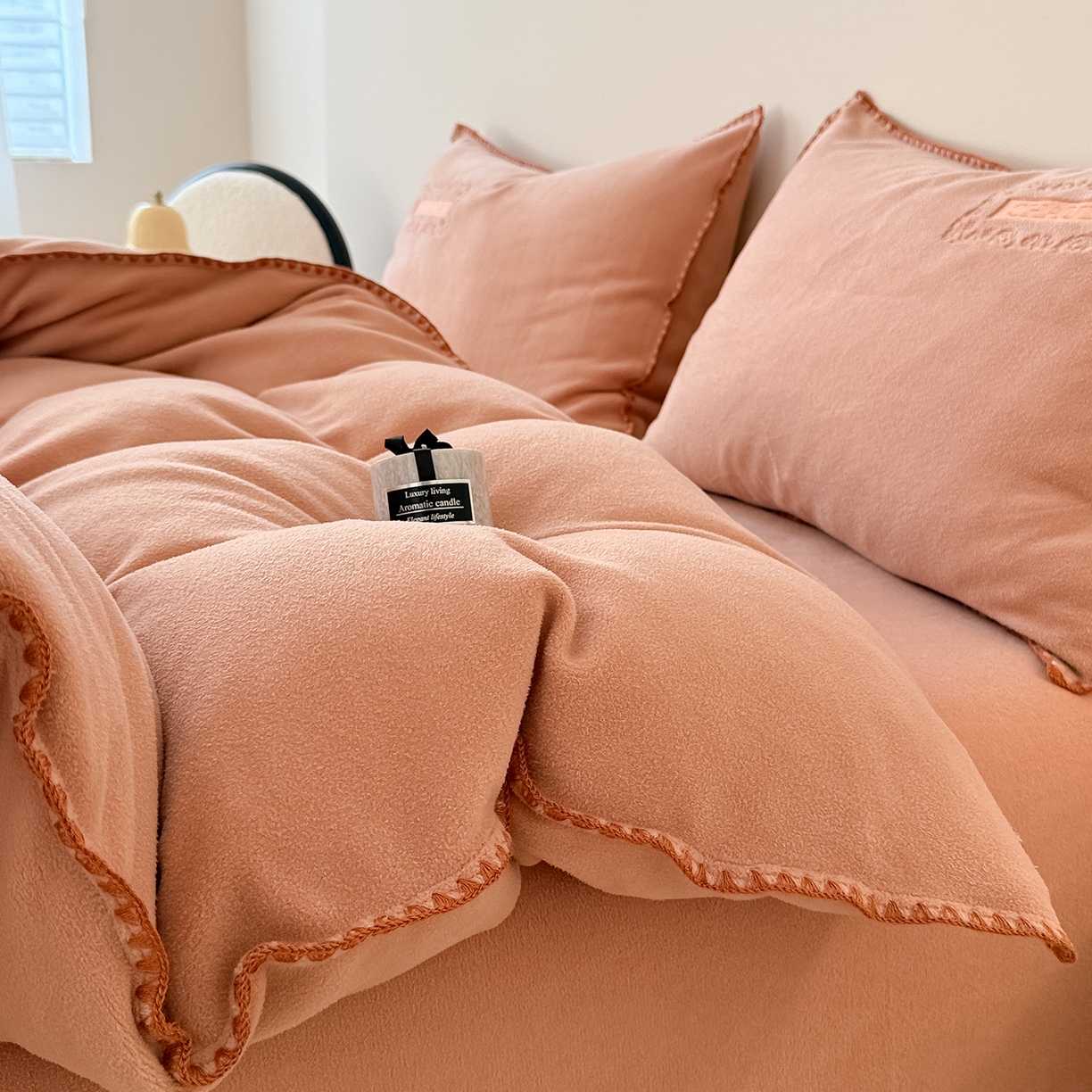 91家纺网 家纺一手货源 找家纺 （总）懒猫家纺 2025新款A类贝壳绣纯色海獭绒四件套