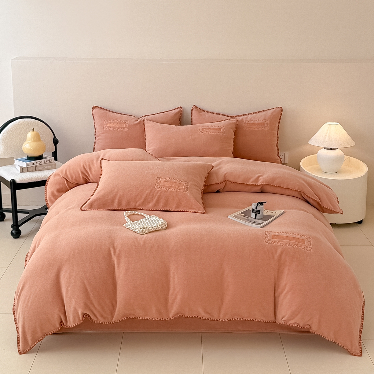 91家纺网 家纺一手货源 找家纺 （总）懒猫家纺 2025新款A类贝壳绣纯色海獭绒四件套