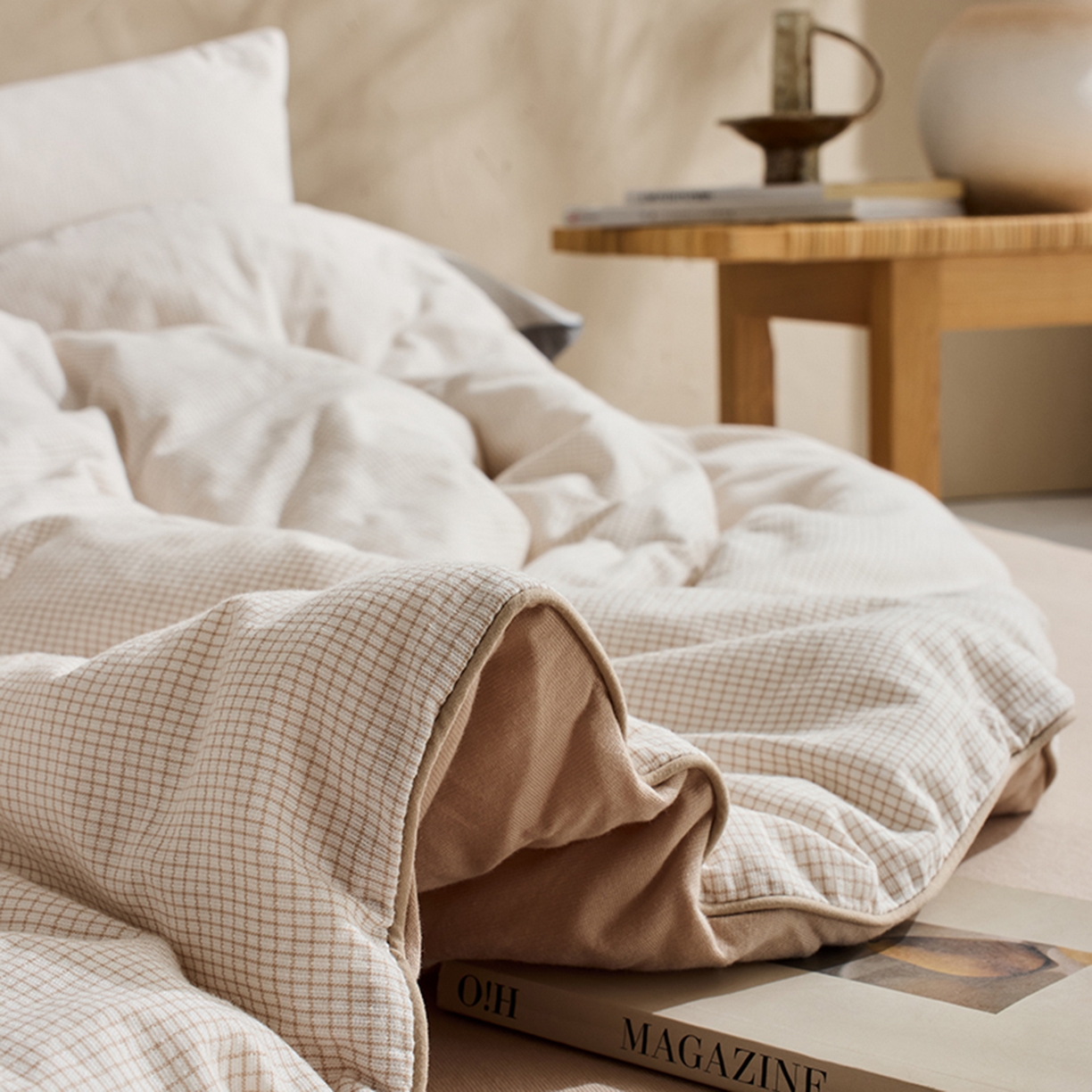 91家纺网 家纺一手货源 找家纺 LADYCOCO可可家居 2025新款针织+梭织被子（春秋被、冬被）被子被芯 星羽皱被子格子米色