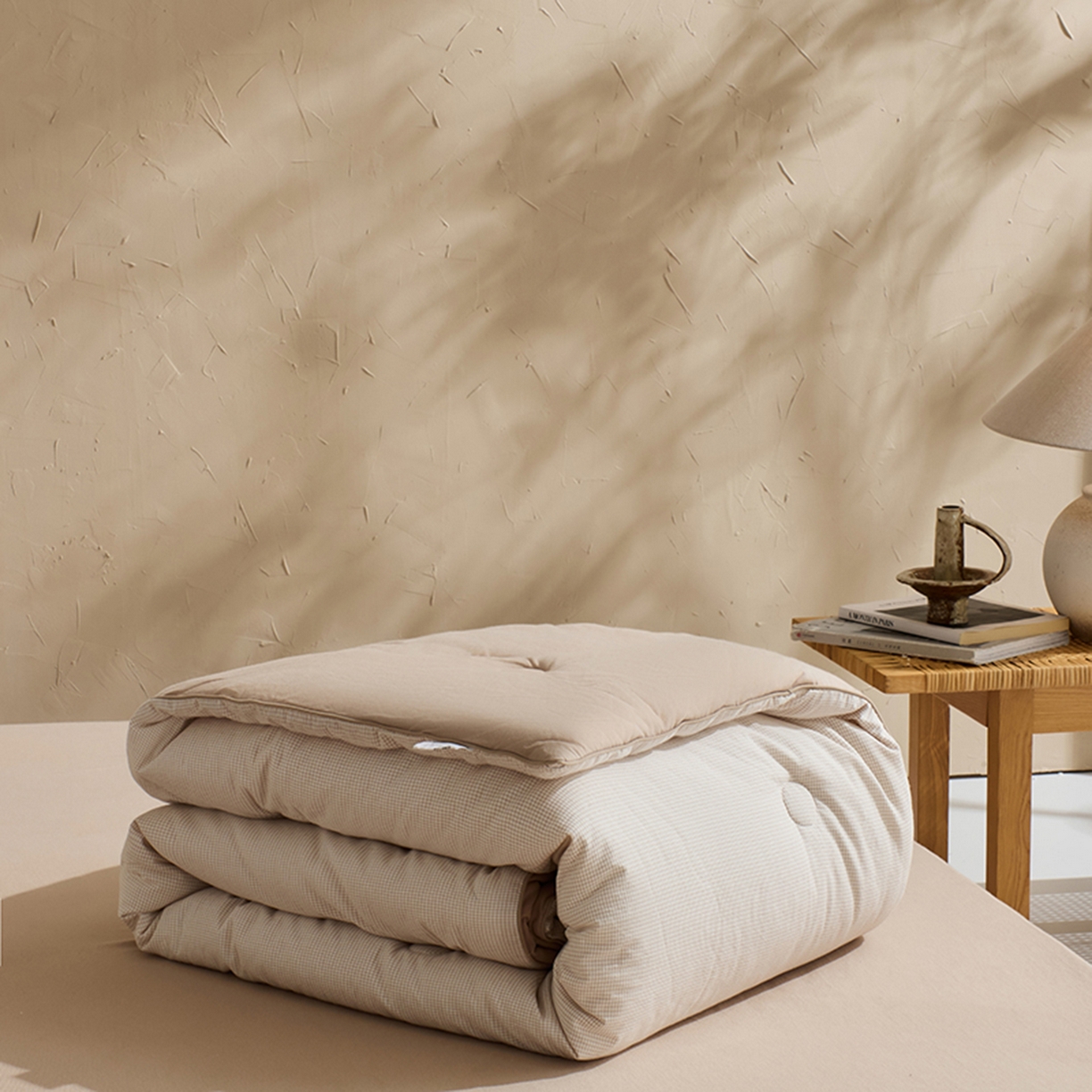 91家纺网 家纺一手货源 找家纺 LADYCOCO可可家居 2025新款针织+梭织被子（春秋被、冬被）被子被芯 星羽皱被子格子米色