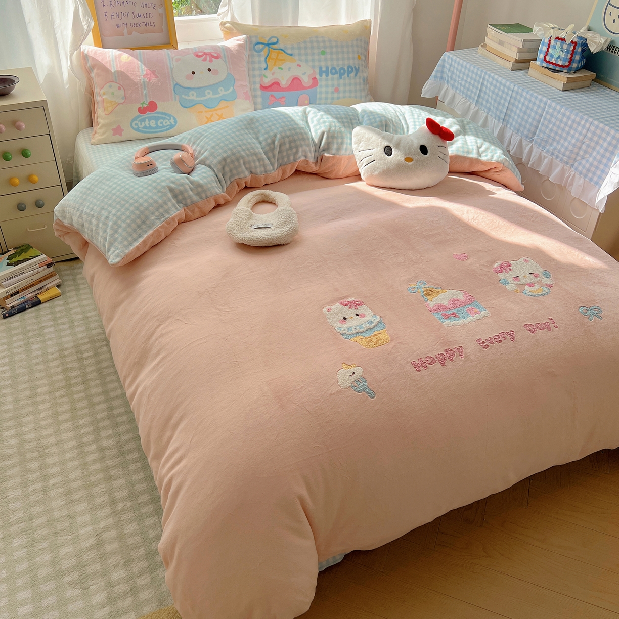 91家纺网 家纺一手货源 找家纺 （总）沐慕 2025新款牛奶绒加厚保暖毛巾绣四件套