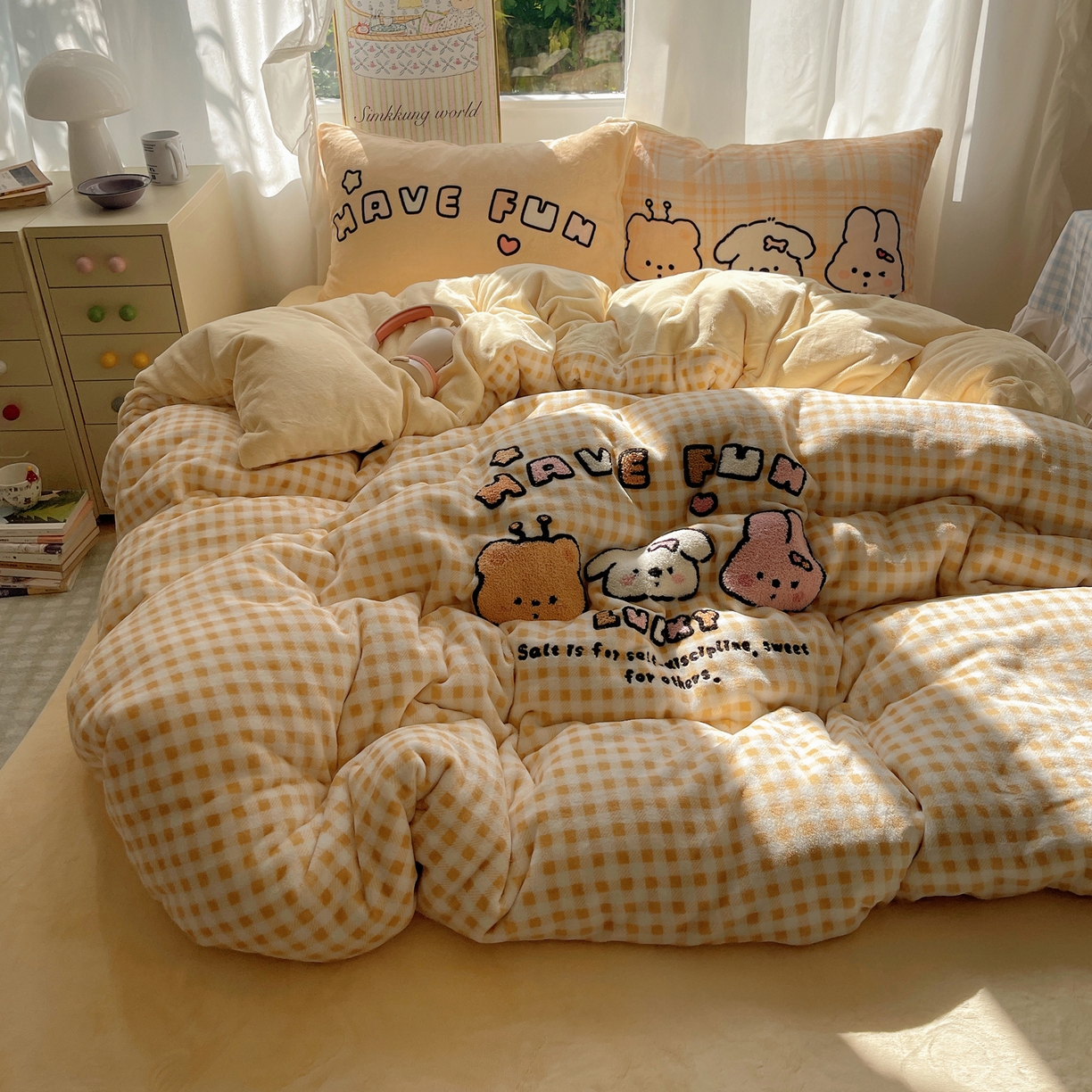 91家纺网 家纺一手货源 找家纺 （总）沐慕 2025新款牛奶绒加厚保暖毛巾绣四件套