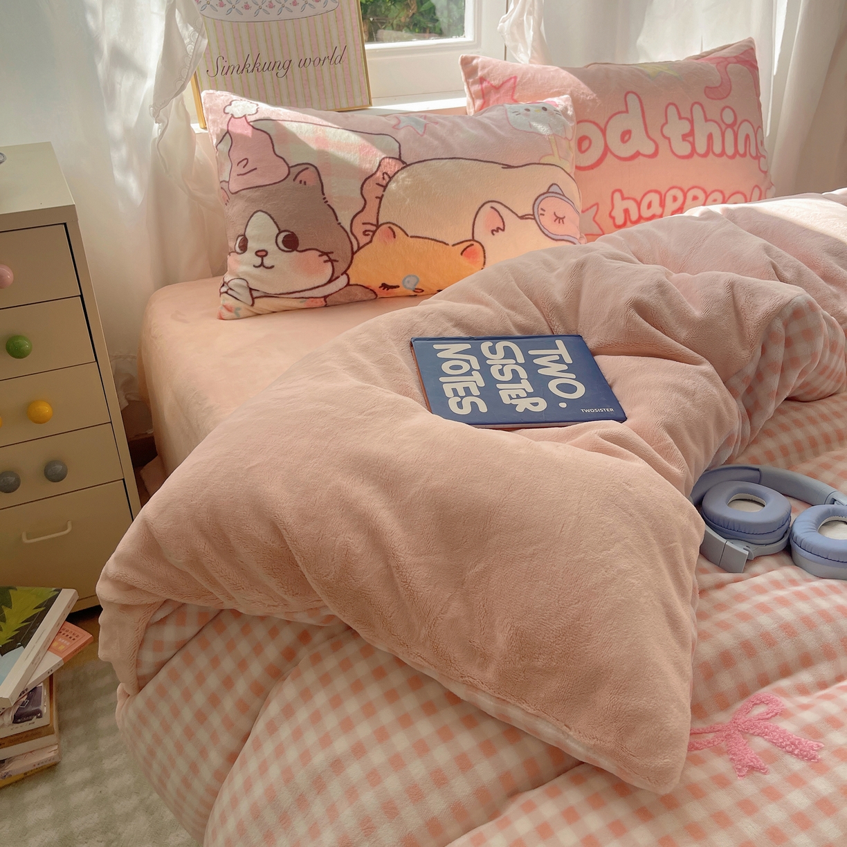 91家纺网 家纺一手货源 找家纺 沐慕 2025新款牛奶绒加厚保暖毛巾绣四件套 牛奶绒-蝴蝶结猫咪