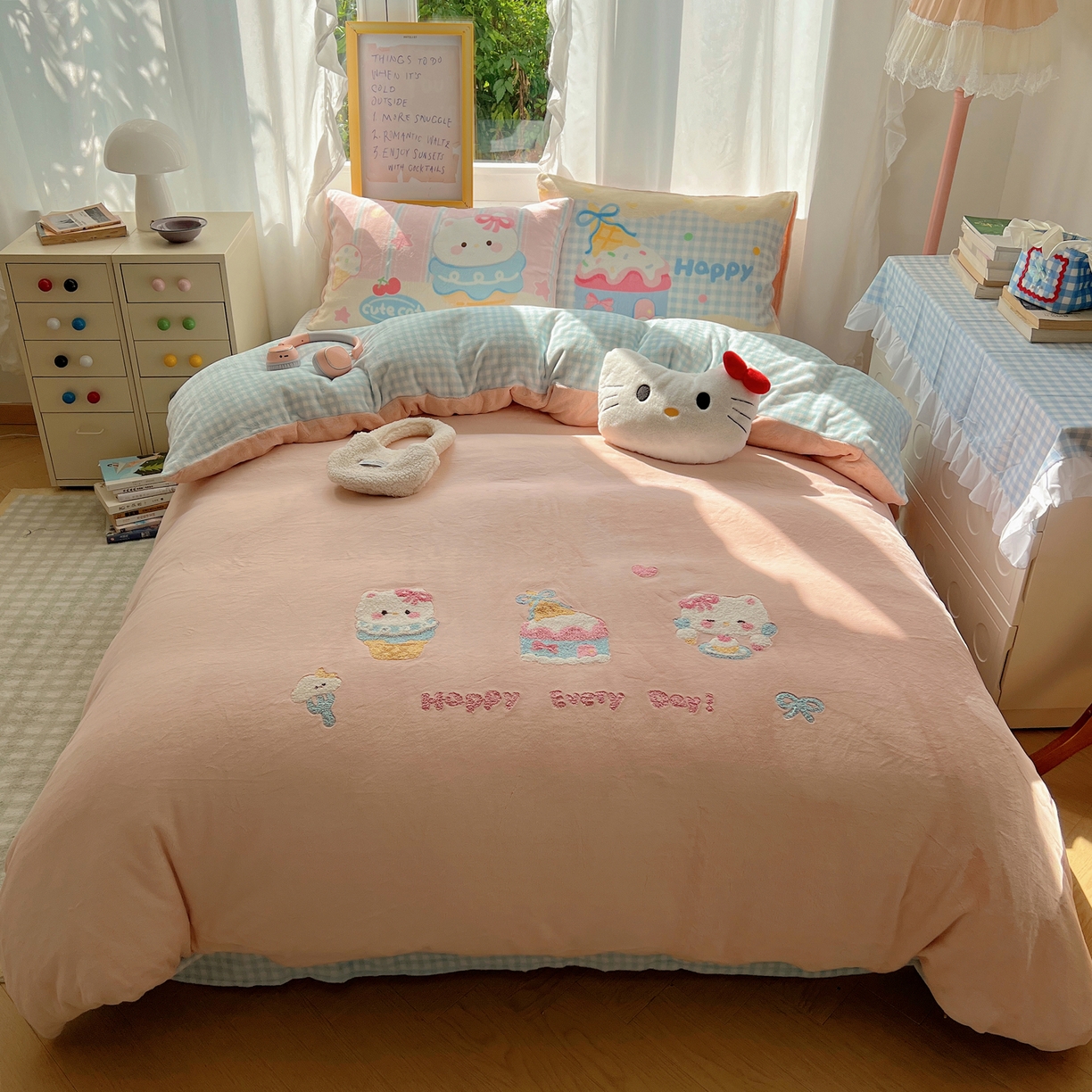 91家纺网 家纺一手货源 找家纺 沐慕 2025新款牛奶绒加厚保暖毛巾绣四件套 牛奶绒-蛋糕kt