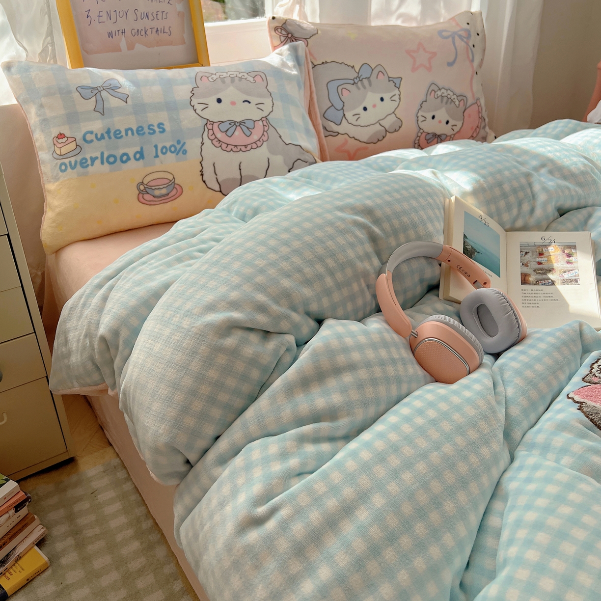 91家纺网 家纺一手货源 找家纺 沐慕 2025新款牛奶绒加厚保暖毛巾绣四件套 牛奶绒-猫咪日记