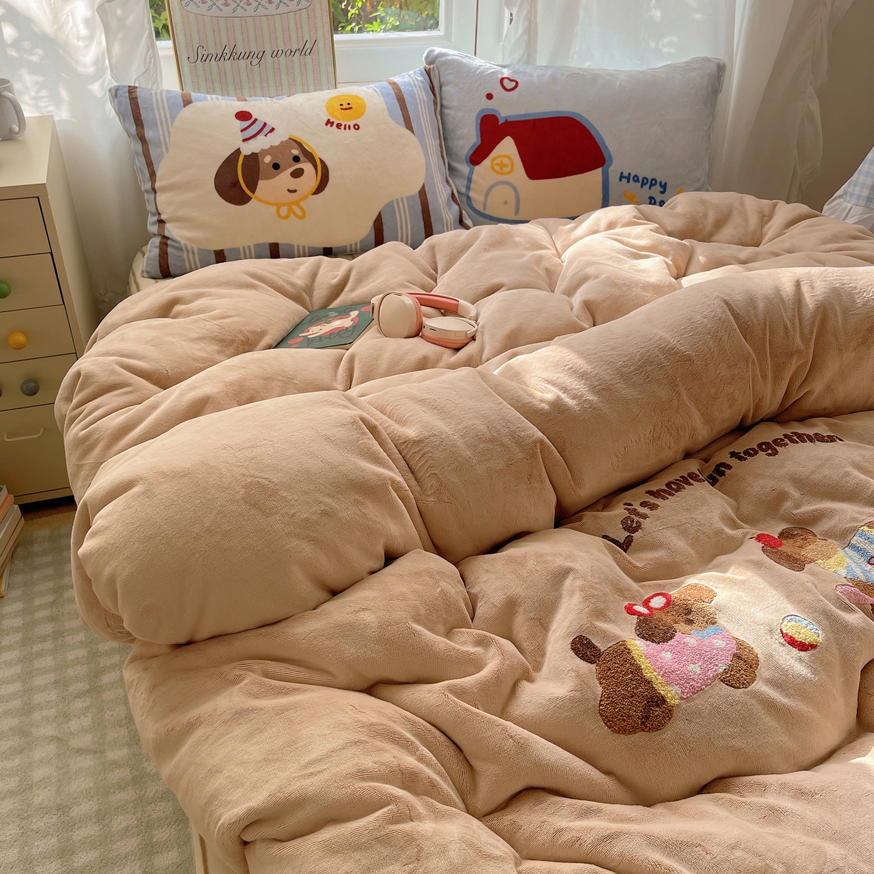 91家纺网 家纺一手货源 找家纺 沐慕 2025新款牛奶绒加厚保暖毛巾绣四件套 牛奶绒-腊肠狗