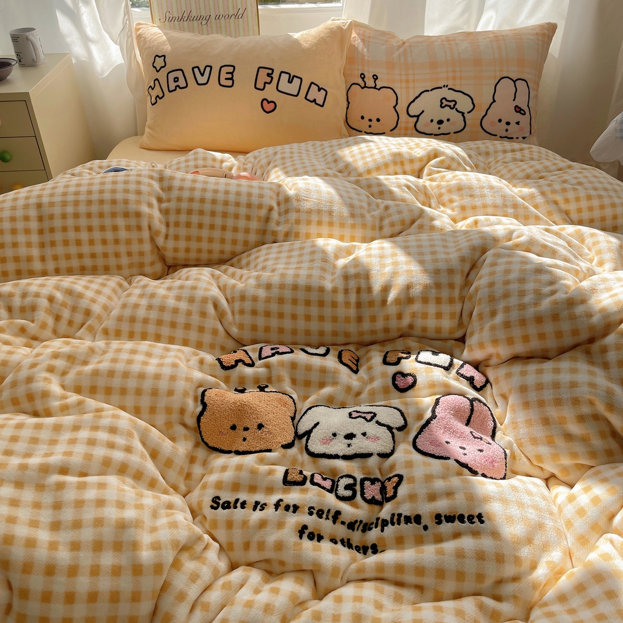 91家纺网 家纺一手货源 找家纺 沐慕 2025新款牛奶绒加厚保暖毛巾绣四件套 牛奶绒-三小只