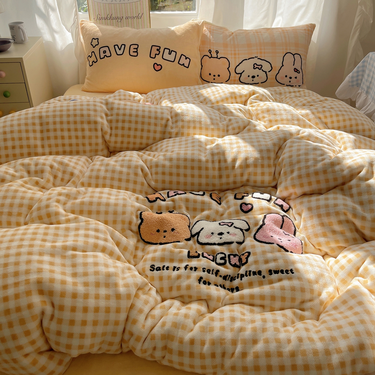 91家纺网 家纺一手货源 找家纺 沐慕 2025新款牛奶绒加厚保暖毛巾绣四件套 牛奶绒-三小只