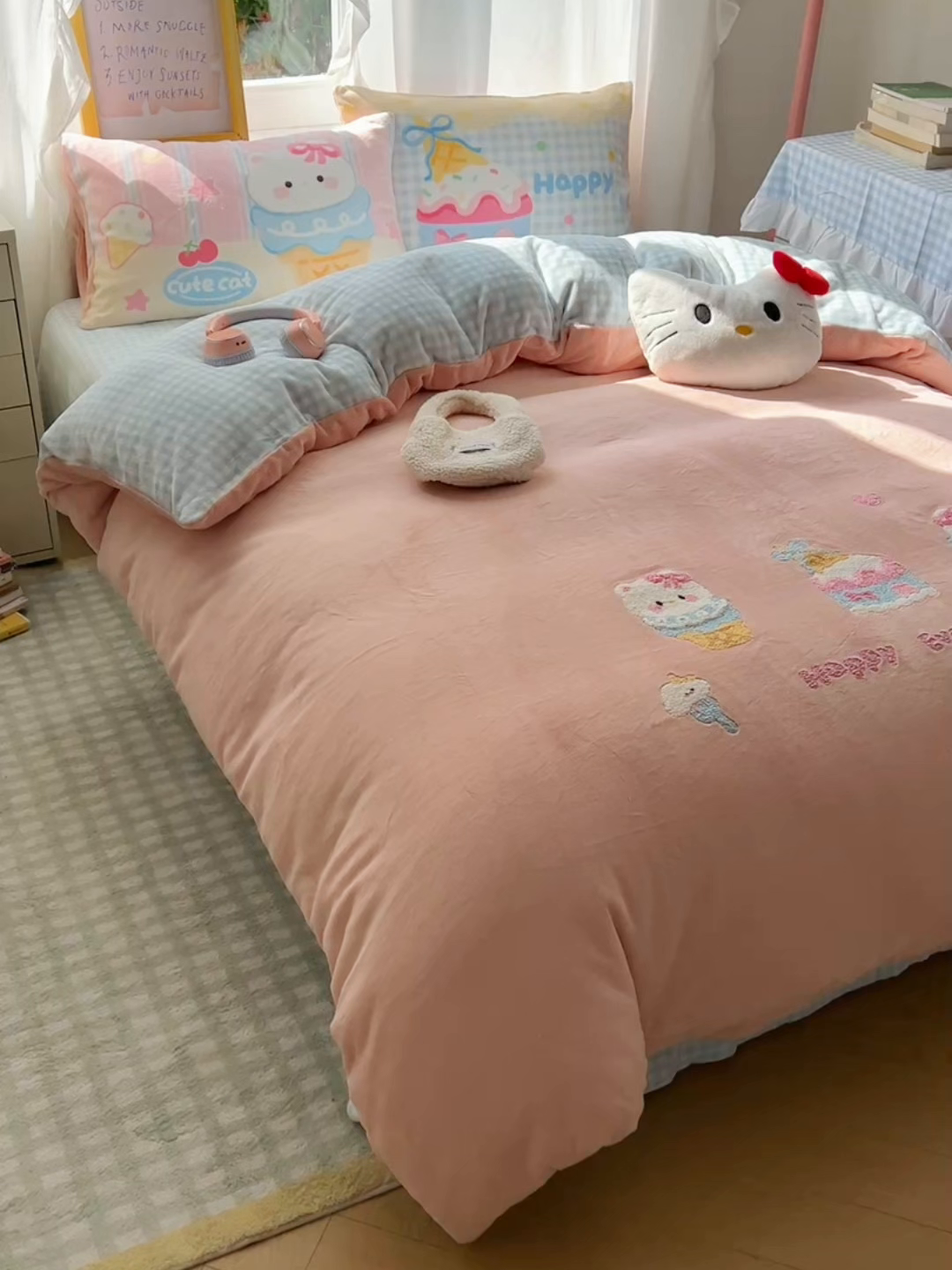 91家纺网 家纺一手货源 找家纺 沐慕 2025新款牛奶绒加厚保暖毛巾绣四件套 牛奶绒-蛋糕kt