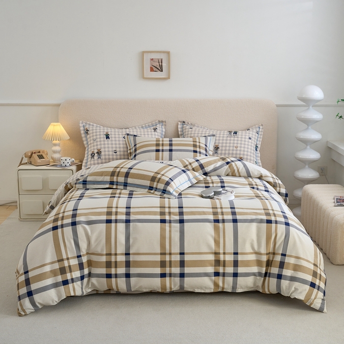 91家纺网 家纺一手货源 找家纺 三沁家居 2025新款全棉纯棉斜纹精梳长绒棉印花四件套 宝莉小熊