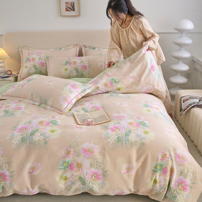 91家纺网 家纺一手货源 找家纺 三沁家居 2025新款全棉纯棉斜纹精梳长绒棉印花四件套 春意盎然