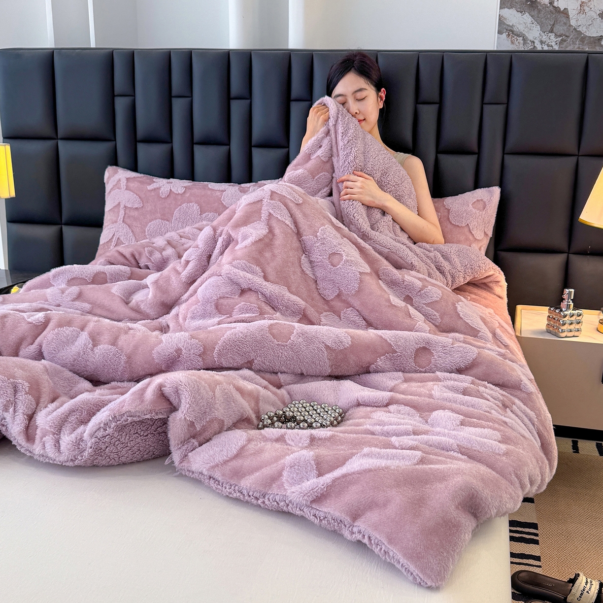 枋梢家纺 2025新款亮丝兔毛绒兔毛提花暖居花漾羊羔绒 双层加厚保暖盖毯 居家午睡保暖毯 花漾-紫色