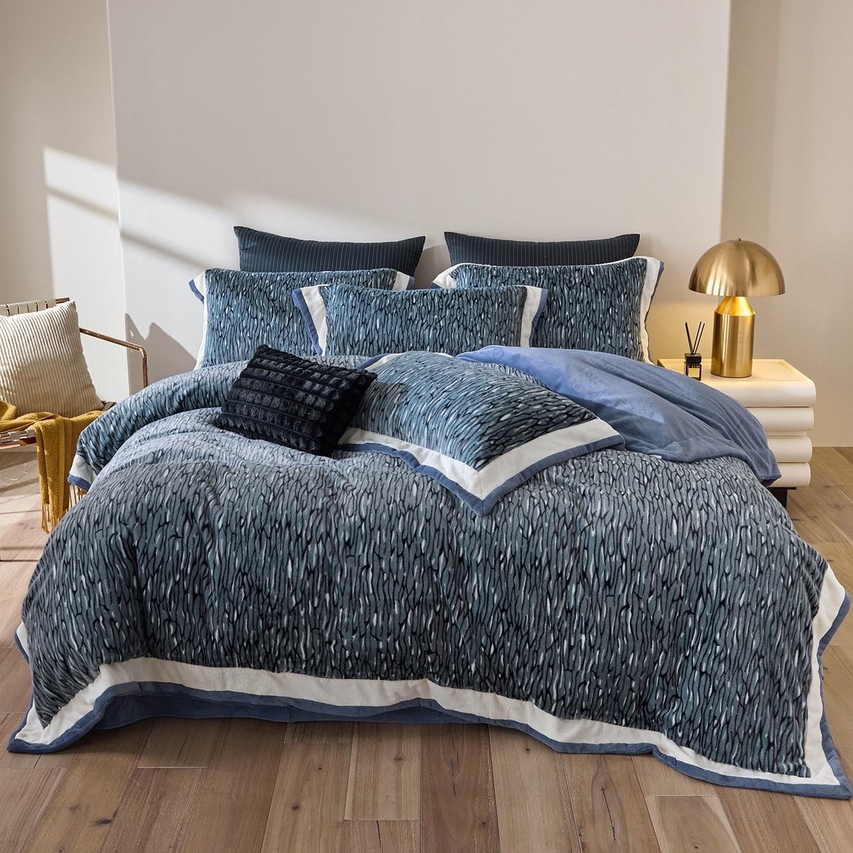 时亿家居 2025新款金貂绒牛奶绒四件套-秋日丝絮 秋日丝絮-沁蓝