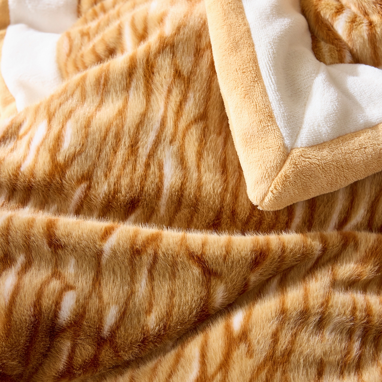 91家纺网 家纺一手货源 找家纺 时亿家居 2025新款金貂绒牛奶绒四件套-秋日丝絮 秋日丝絮-秋黄