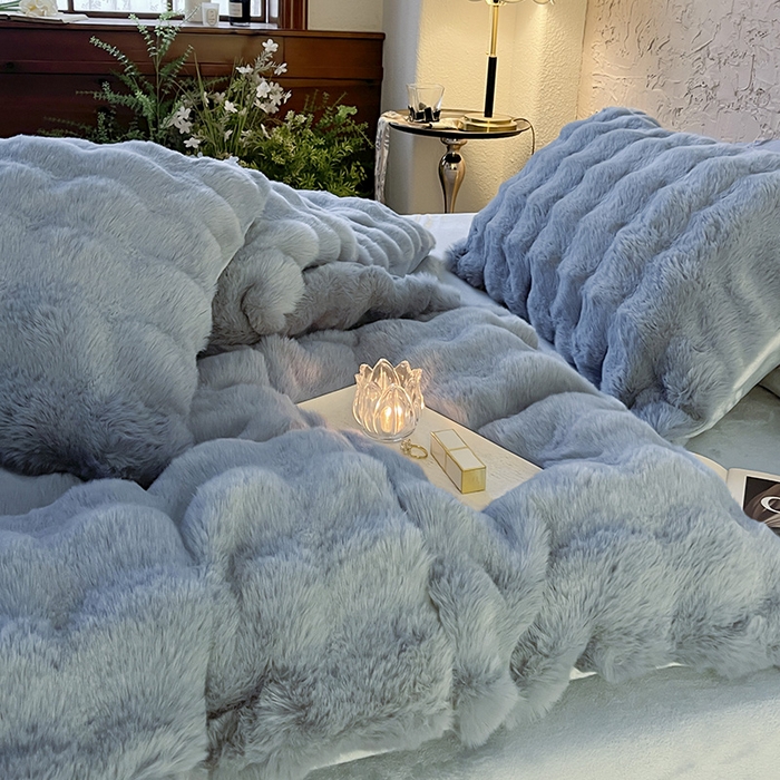 91家纺网 家纺一手货源 找家纺 （总）仔仔熊 2025新款高克重兔毛绒四件套-瑞莎