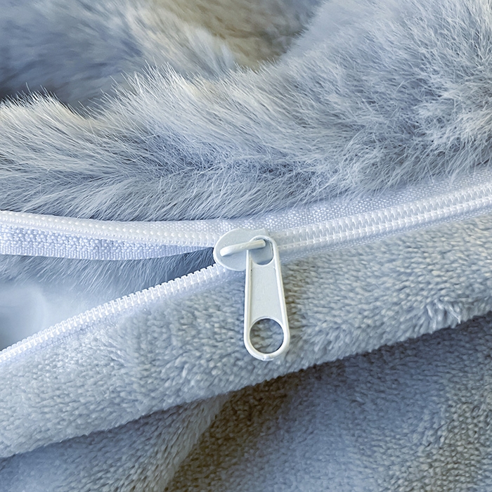 91家纺网 家纺一手货源 找家纺 仔仔熊 2025新款高克重兔毛绒四件套-瑞莎 瑞莎-布丽蓝