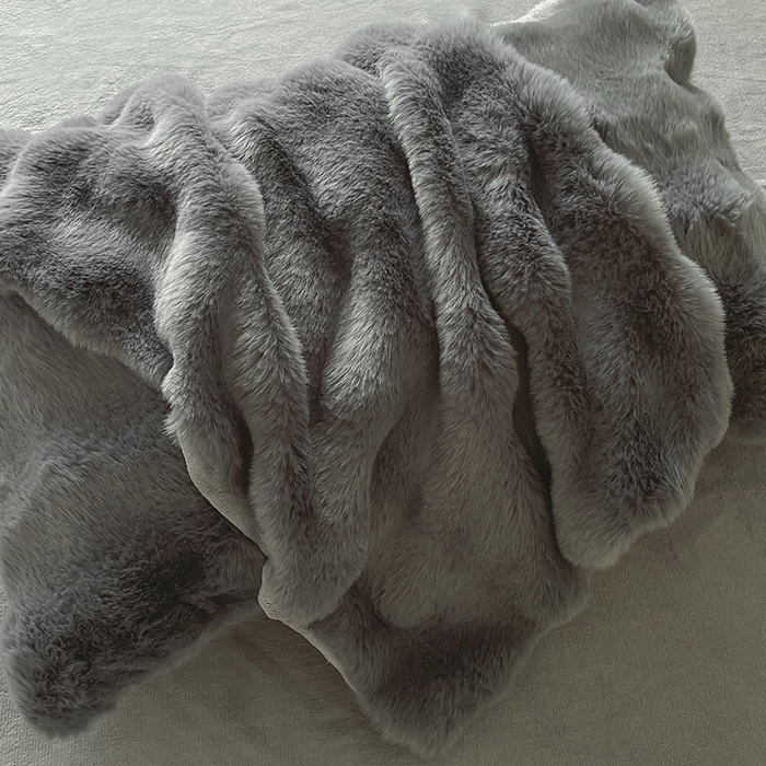 91家纺网 家纺一手货源 找家纺 仔仔熊 2025新款高克重兔毛绒四件套-瑞莎 瑞莎-雅士灰