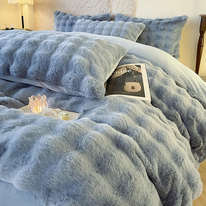 91家纺网 家纺一手货源 找家纺 （总）仔仔熊 2025新款高克重兔毛绒四件套-瑞莎