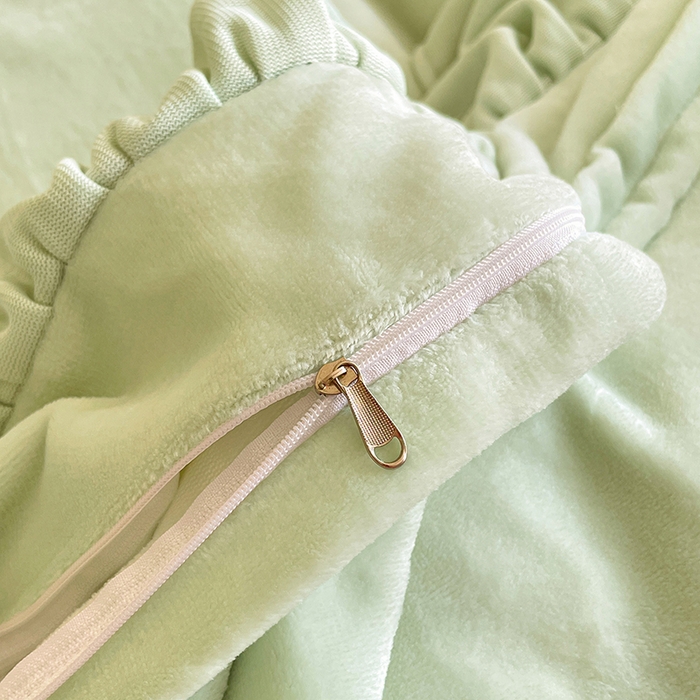 91家纺网 家纺一手货源 找家纺 畅畅家纺 2025新款轻奢高档冬季工艺款牛奶绒毛巾绣床单床笠四件套 梦境-青柠绿