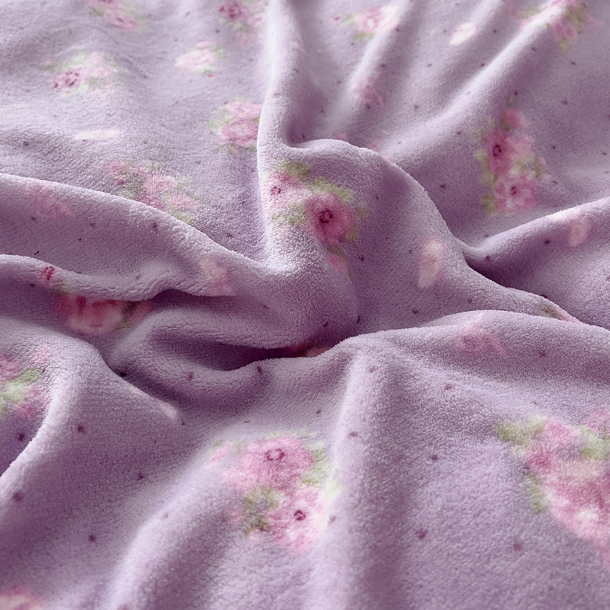 91家纺网 家纺一手货源 找家纺 找底底家纺 2025新款花边9-10斤牛奶绒床盖款四件套 紫蔻