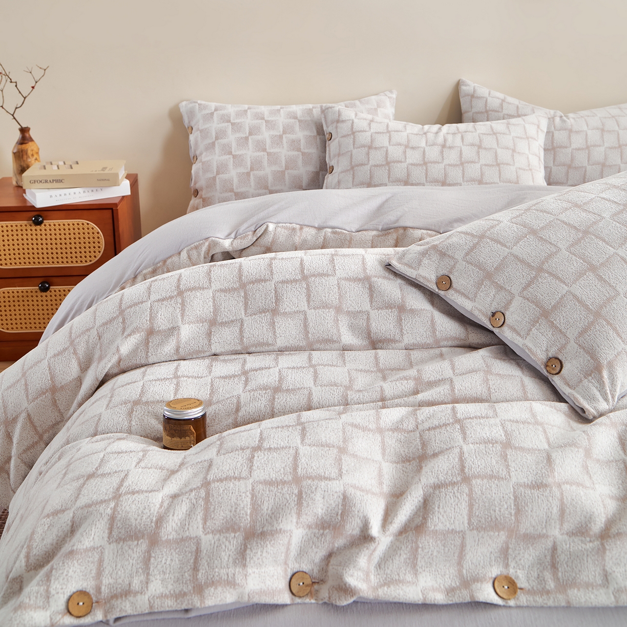 91家纺网 家纺一手货源 找家纺 九沐良品 2025新款雪尼尔棉绒大提花四件套 洛西雅-橡树棕