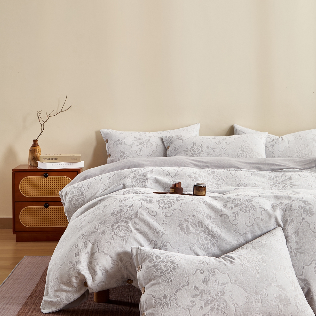 91家纺网 家纺一手货源 找家纺 九沐良品 2025新款雪尼尔棉绒大提花四件套 小茉莉-橡树棕