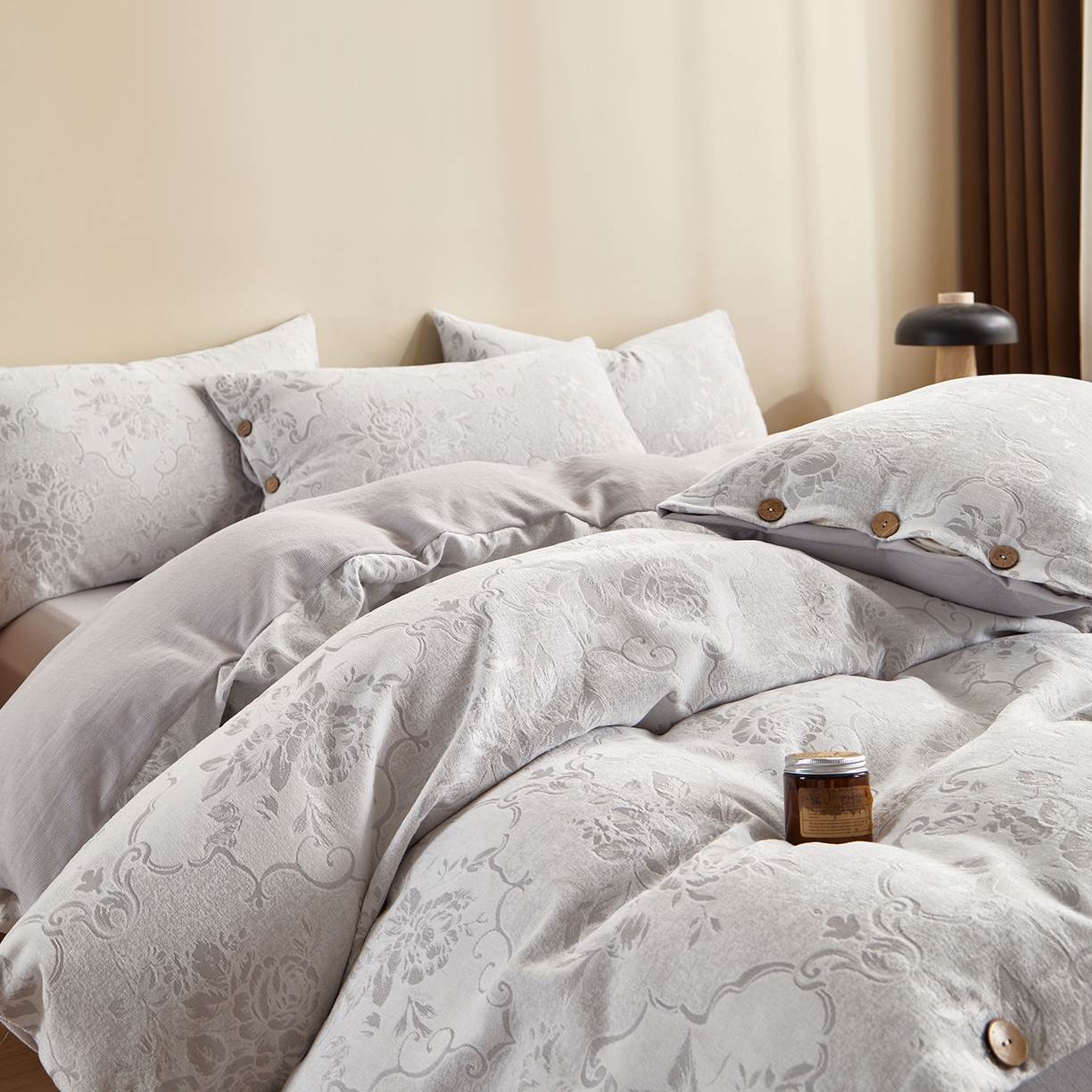 91家纺网 家纺一手货源 找家纺 九沐良品 2025新款雪尼尔棉绒大提花四件套 小茉莉-橡树棕