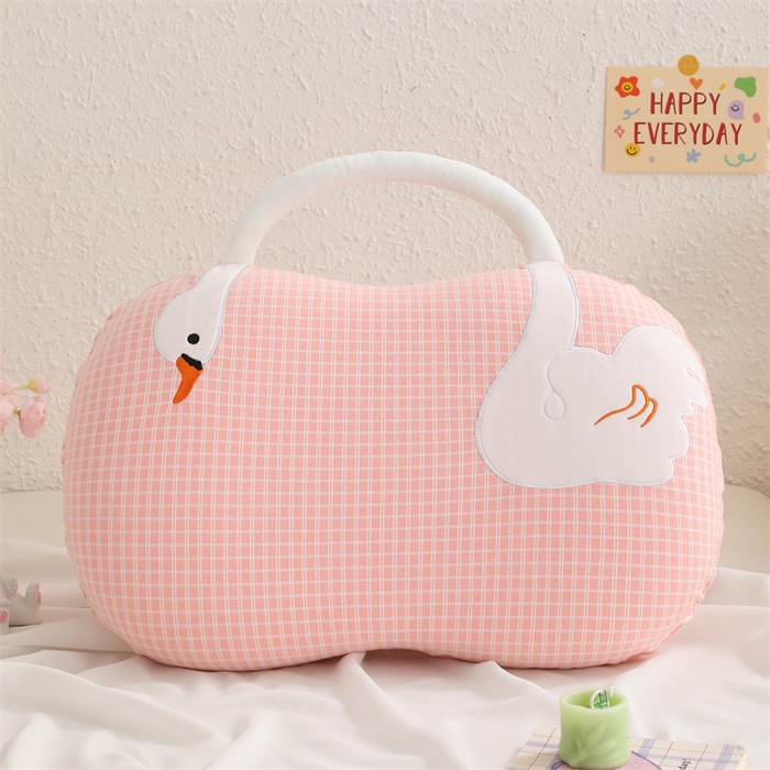 91家纺网 家纺一手货源 找家纺 （总）大熊枕芯 2025新款手提袋大鹅猫肚记忆枕