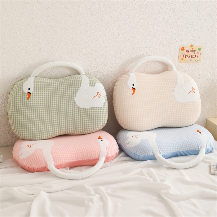 91家纺网 家纺一手货源 找家纺 （总）大熊枕芯 2025新款手提袋大鹅猫肚记忆枕