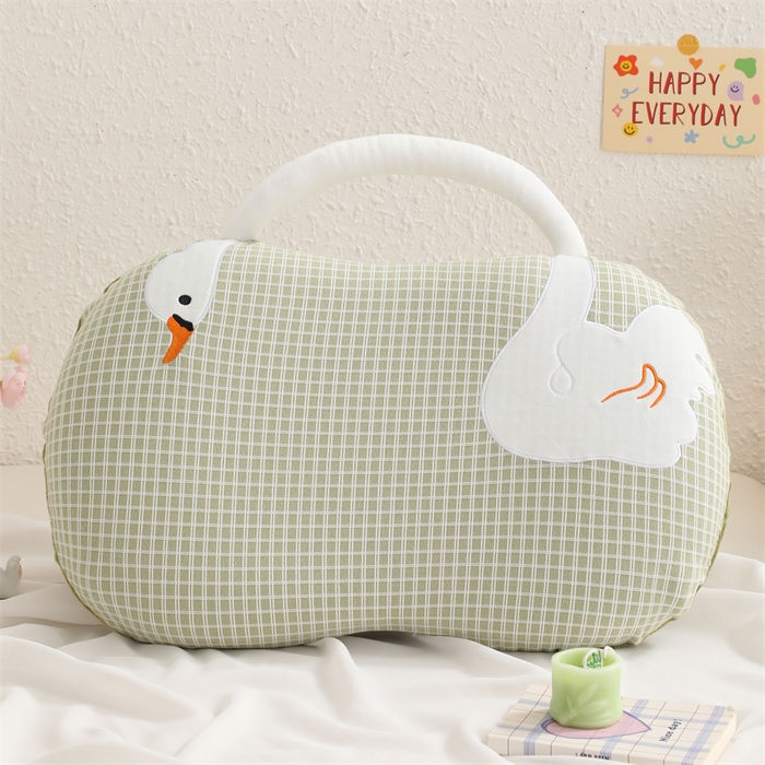 91家纺网 家纺一手货源 找家纺 （总）大熊枕芯 2025新款手提袋大鹅猫肚记忆枕