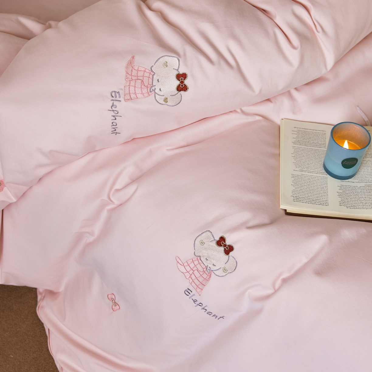 91家纺网 家纺一手货源 找家纺 （总）简纯主义 2025新款全棉纯棉毛巾绣磨毛四件套-莉娜小象