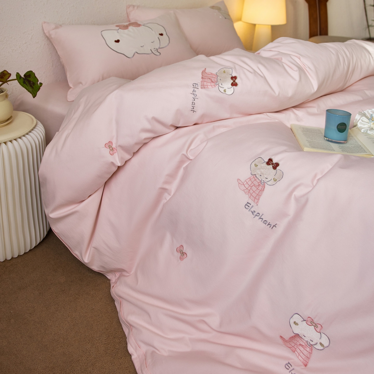 91家纺网 家纺一手货源 找家纺 （总）简纯主义 2025新款全棉纯棉毛巾绣磨毛四件套-莉娜小象